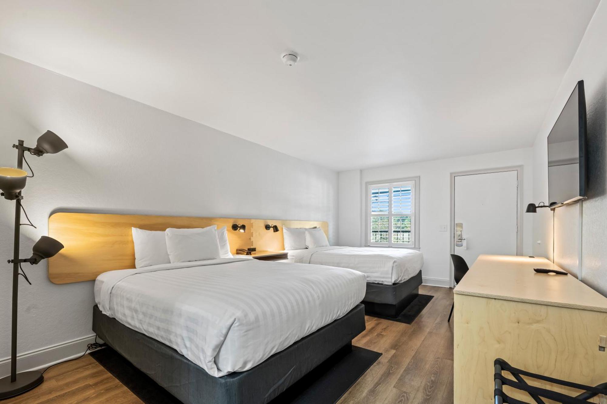 Charleston Creekside Inn Екстер'єр фото