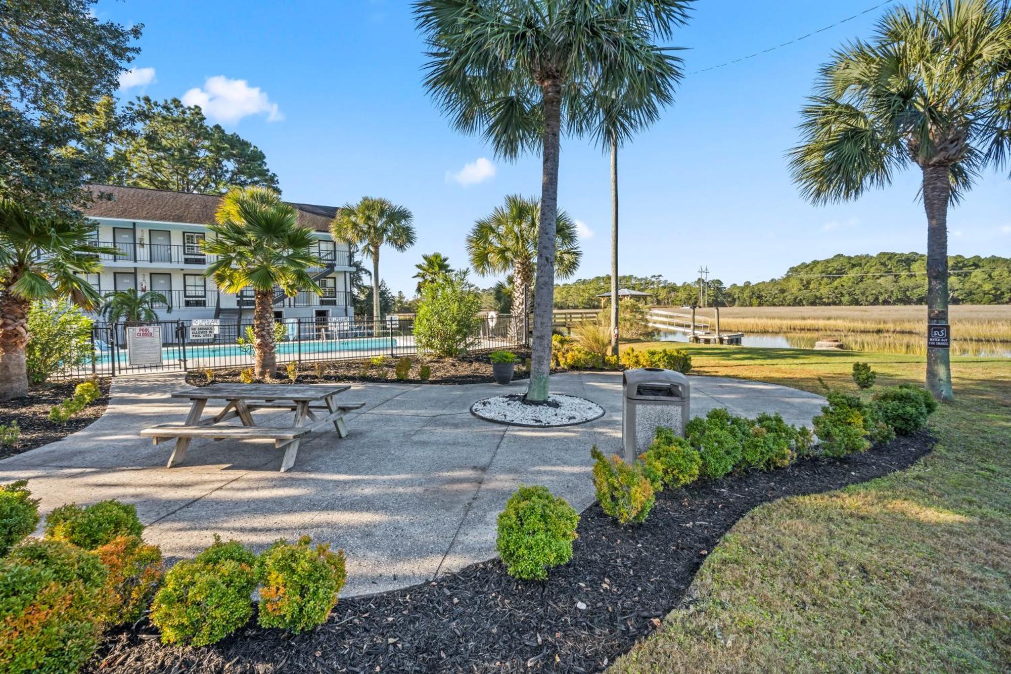 Charleston Creekside Inn Екстер'єр фото