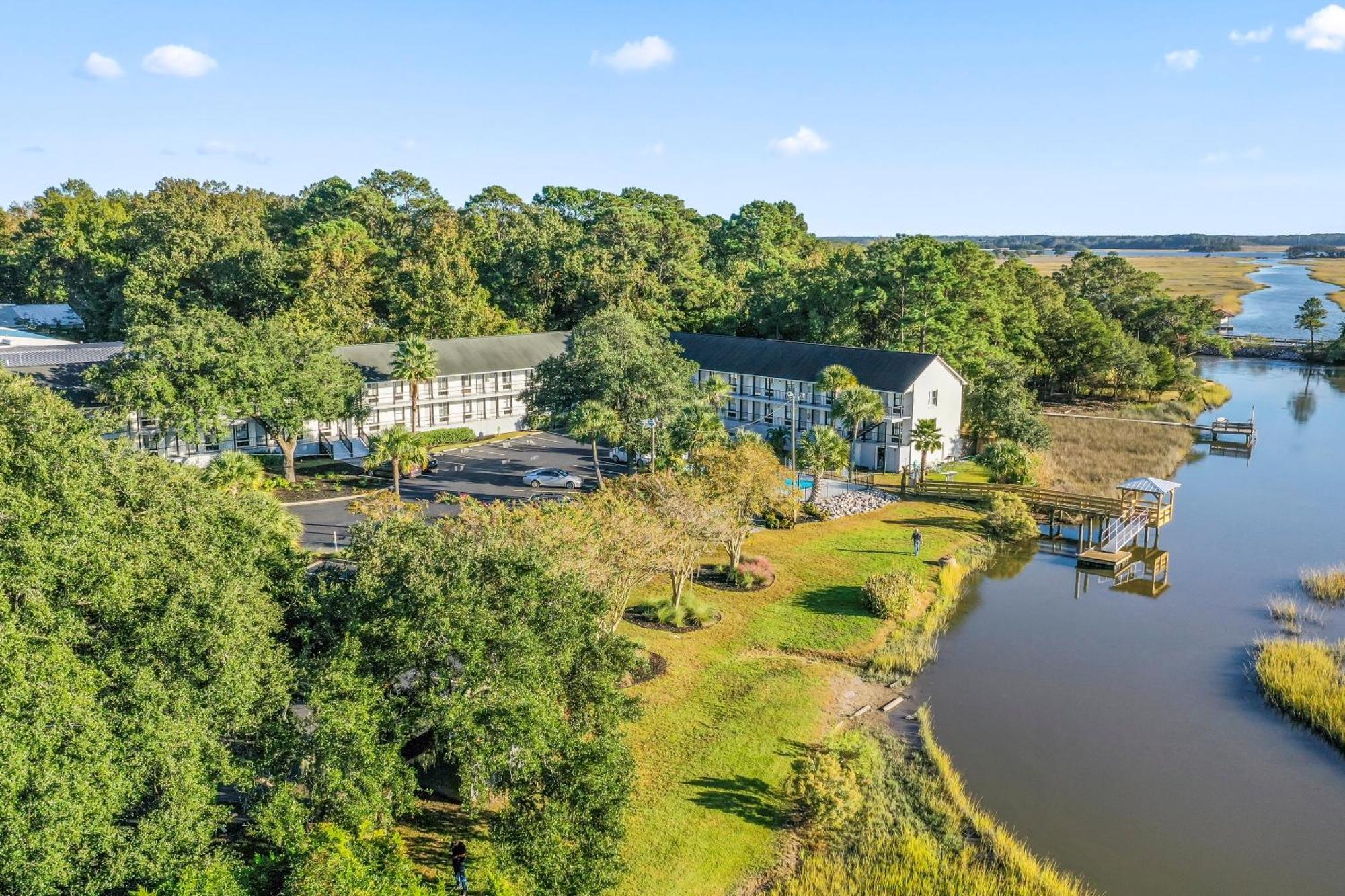Charleston Creekside Inn Екстер'єр фото